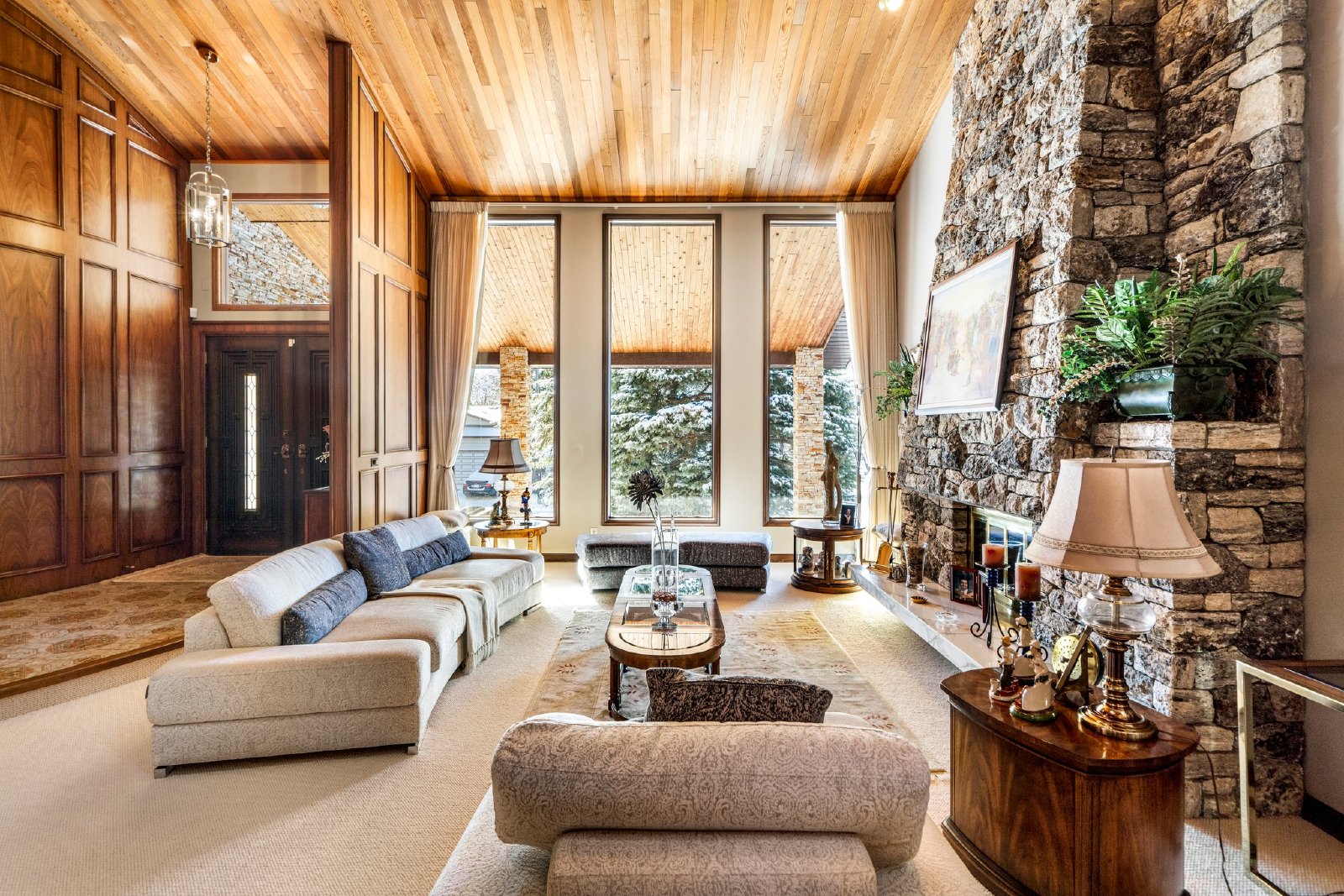 836 Edgemont Rd NW - - property image