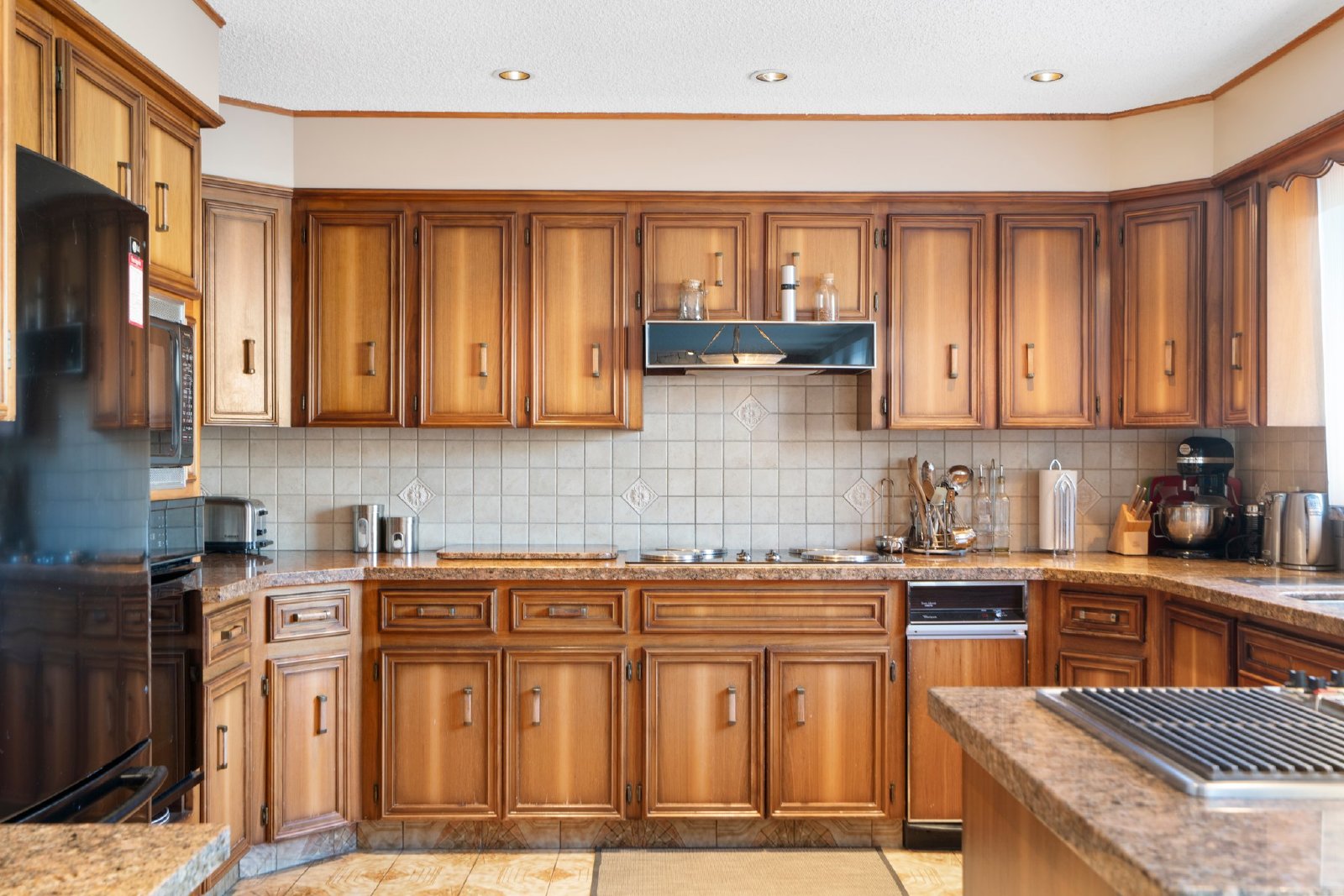 836 Edgemont Rd NW - - property image