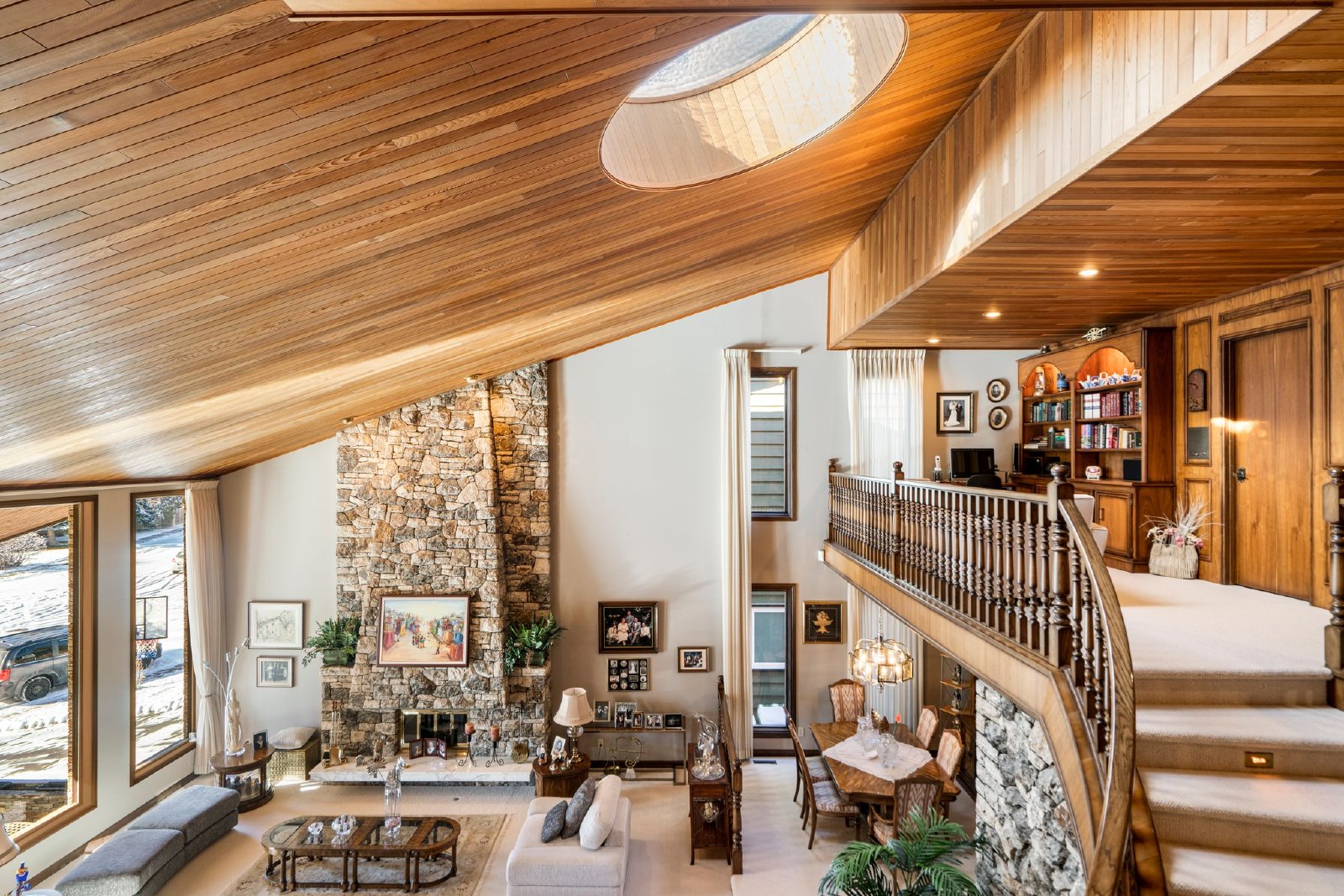 836 Edgemont Rd NW - - property image