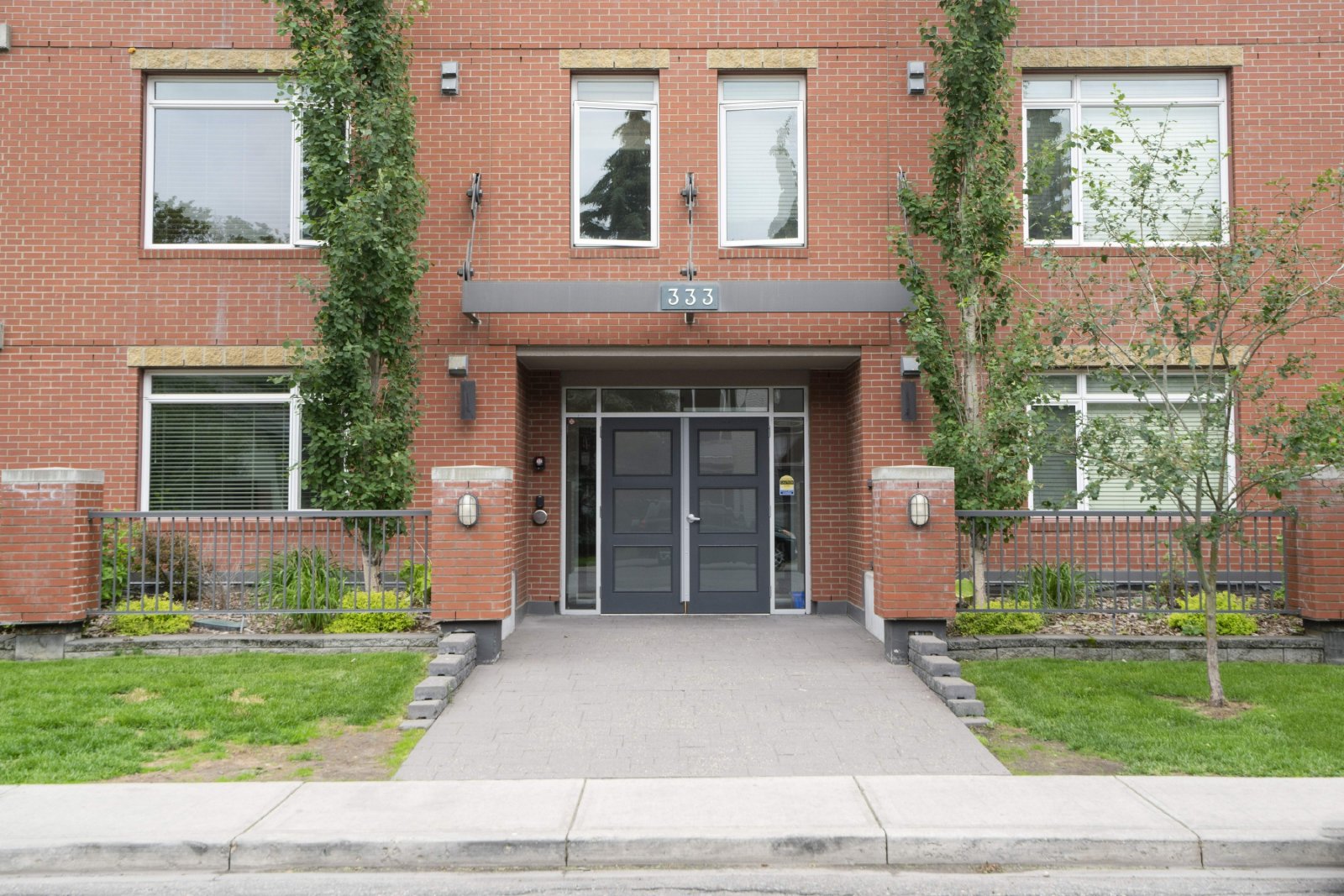 106, 333 - 22 Avenue SW - 1 property image