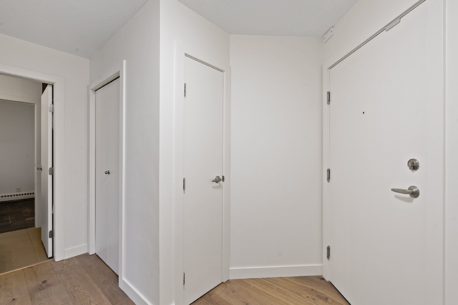 106, 333 - 22 Avenue SW - 1 property image