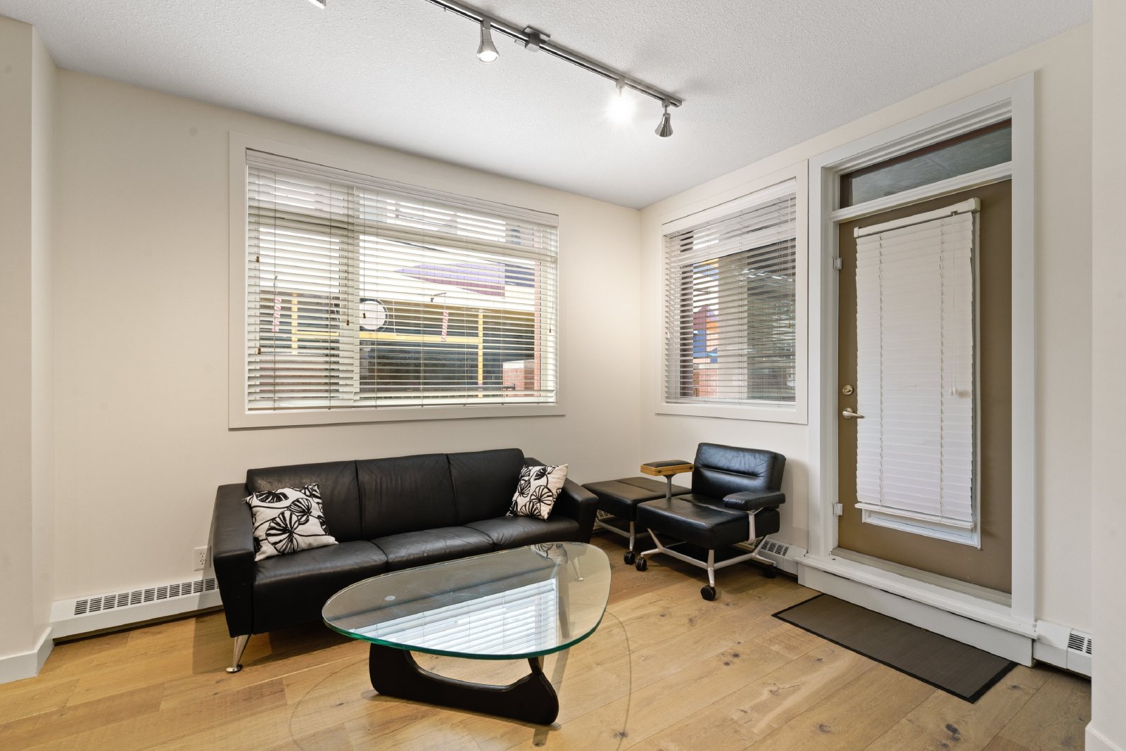 106, 333 - 22 Avenue SW - 1 property image