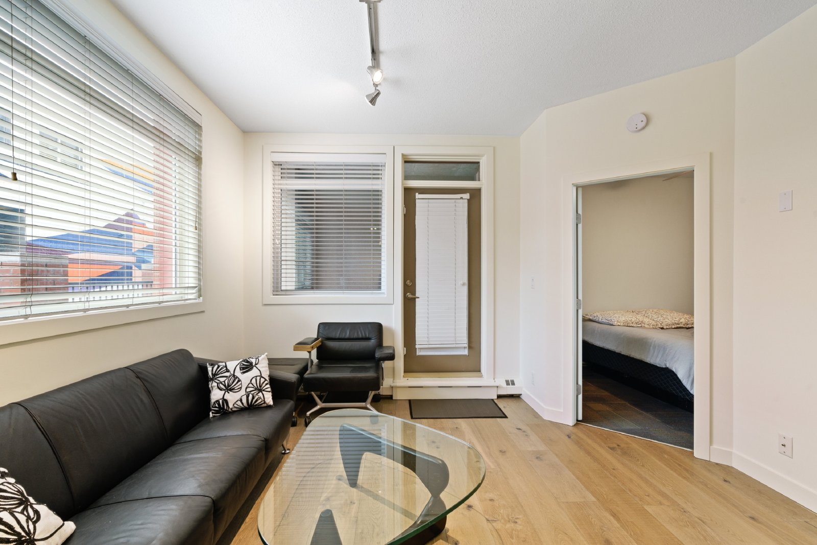 106, 333 - 22 Avenue SW - 1 property image