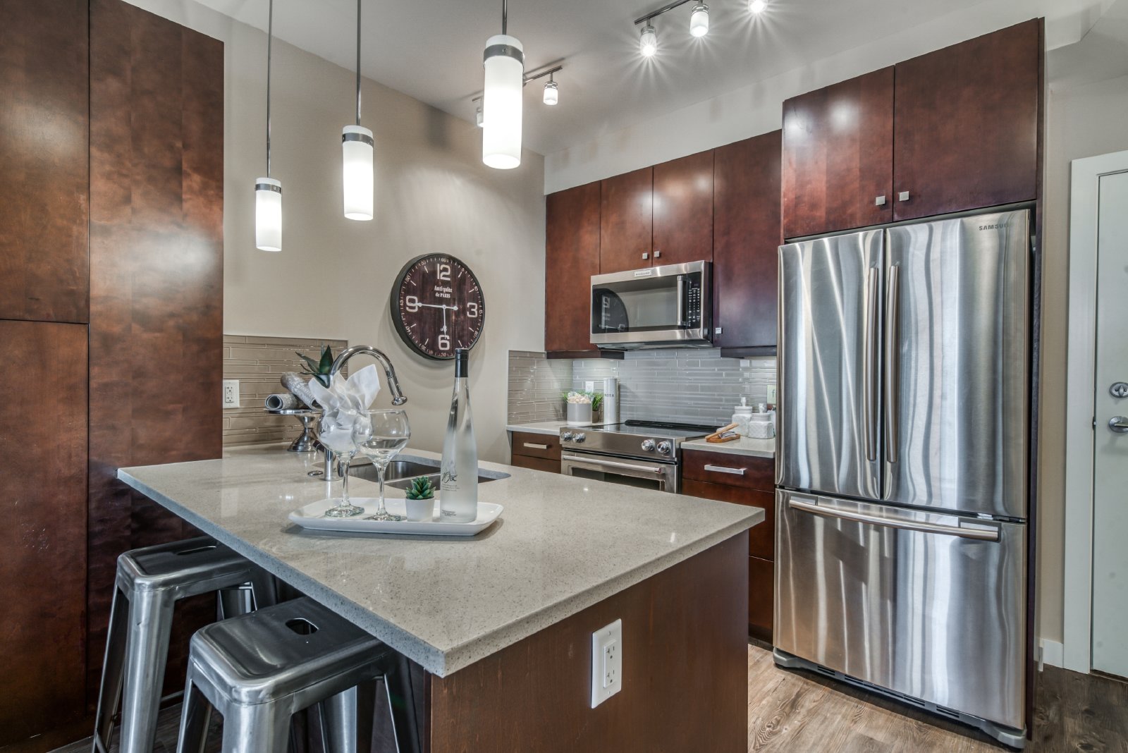 311, 1720 10 Street SW - 1 property image