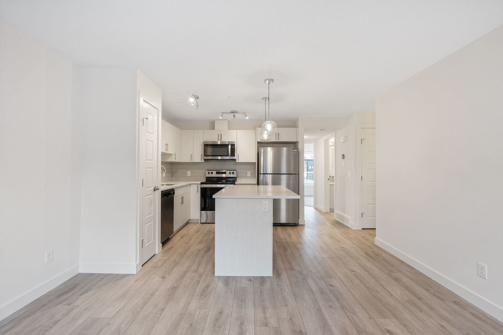 230 Livingston Common NE - - property image