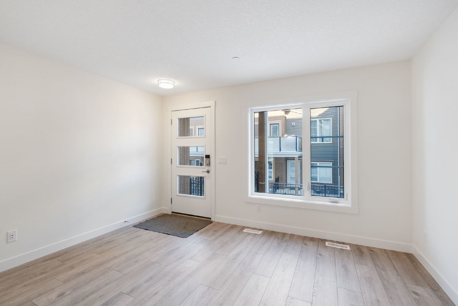 230 Livingston Common NE - - property image