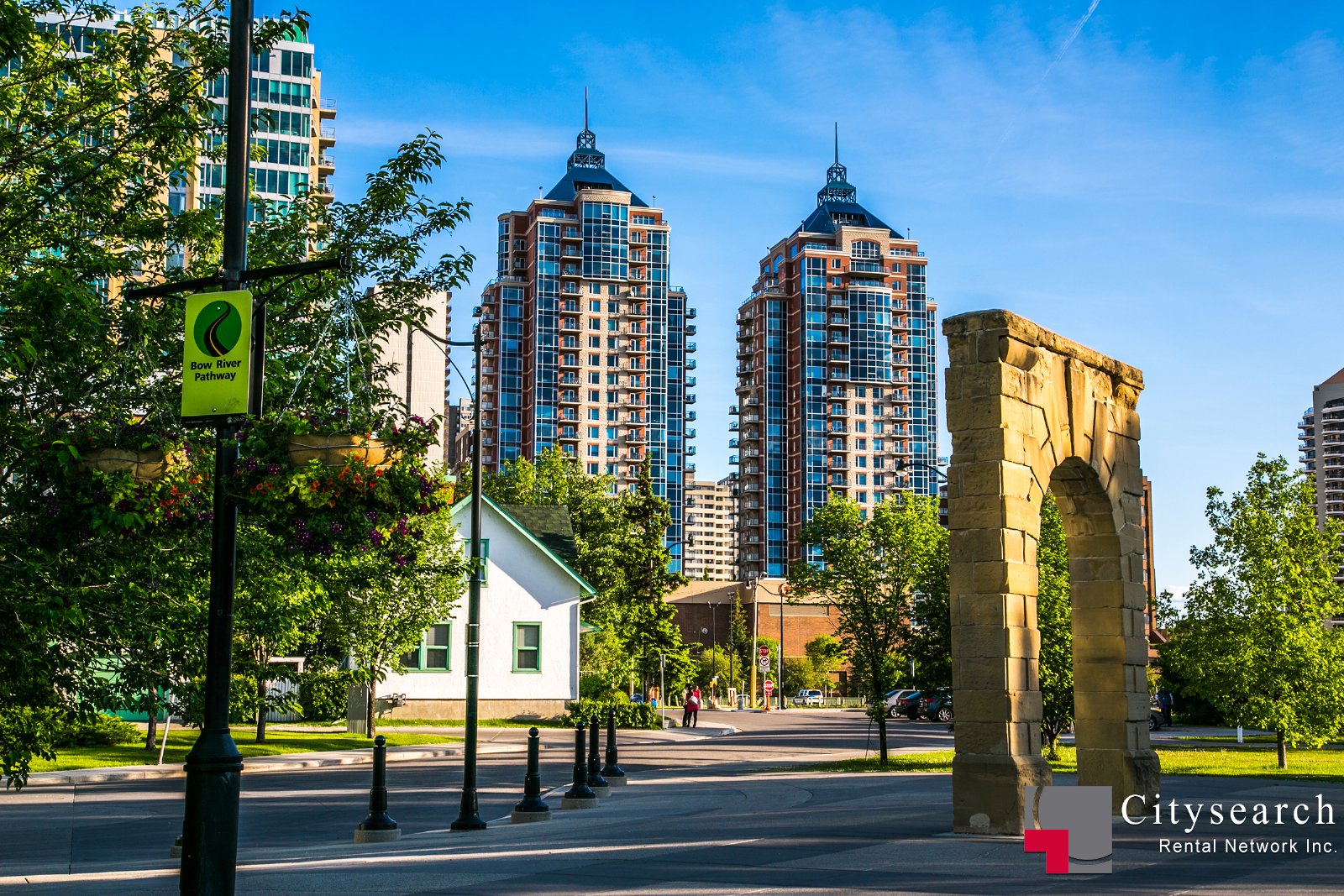 904, 920 5 Ave SW - - property image