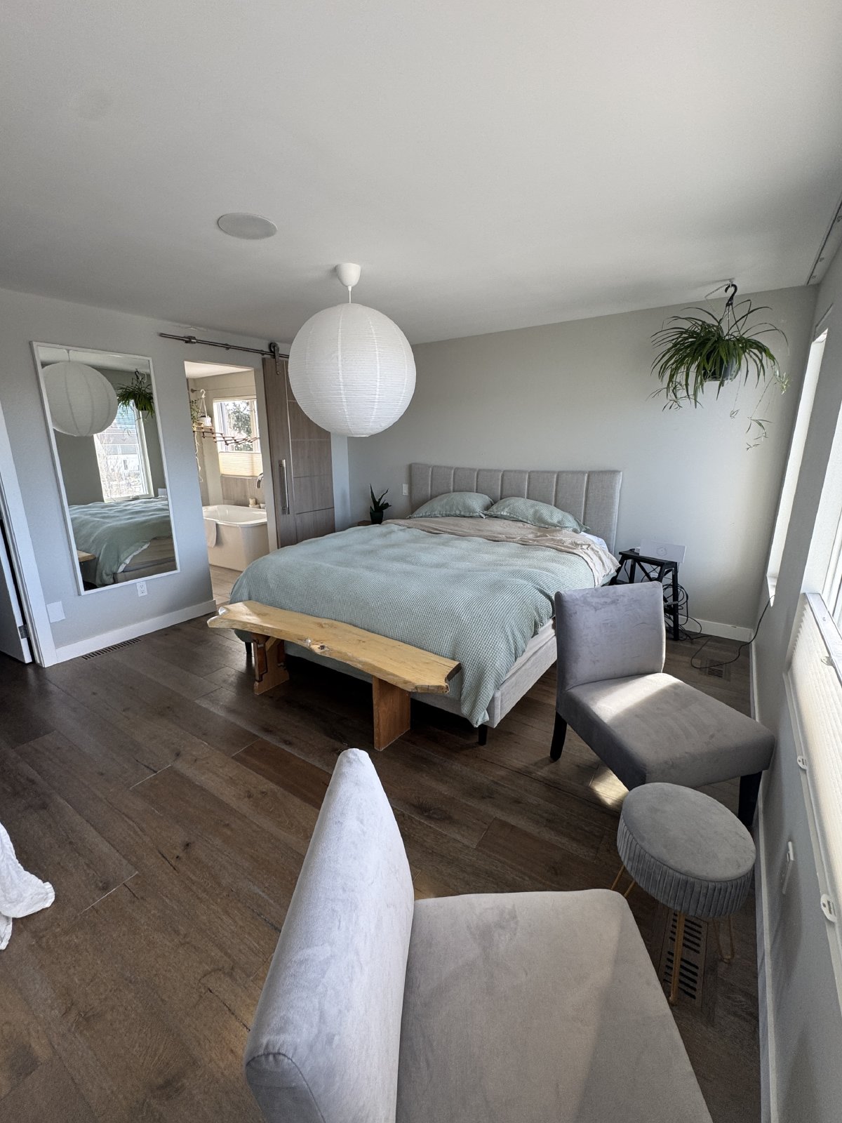 224 6A Street Northeast - 1 property image