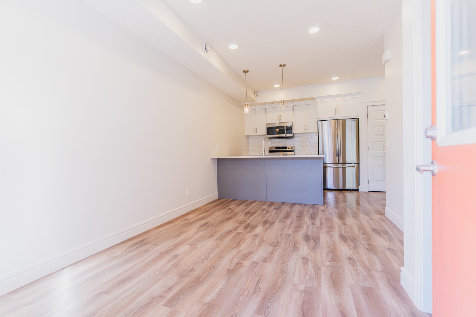 307, 10060 46 Street NE - 1 property image