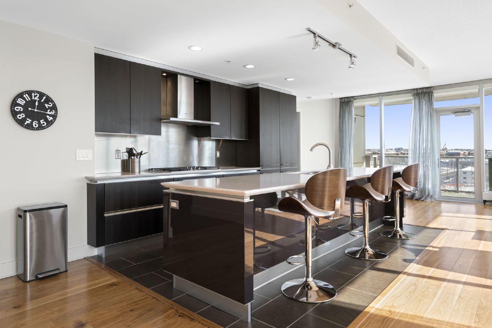 603, 433 - 11 Avenue SE - OTB - - property image