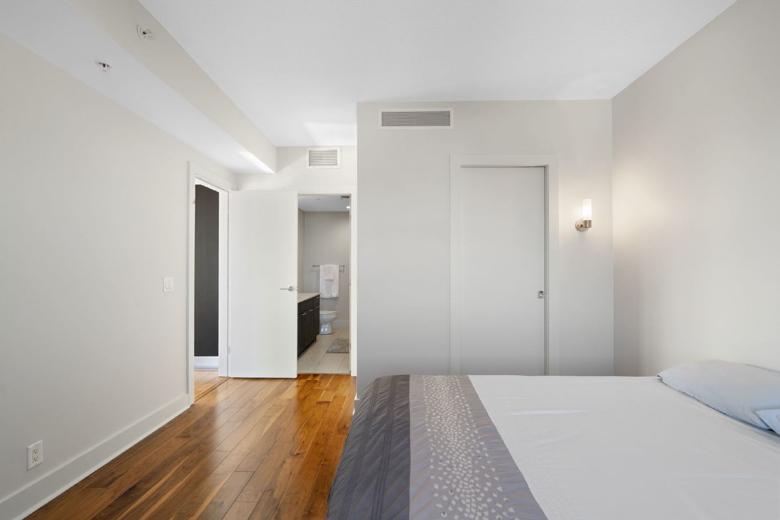 603, 433 - 11 Avenue SE - OTB - - property image