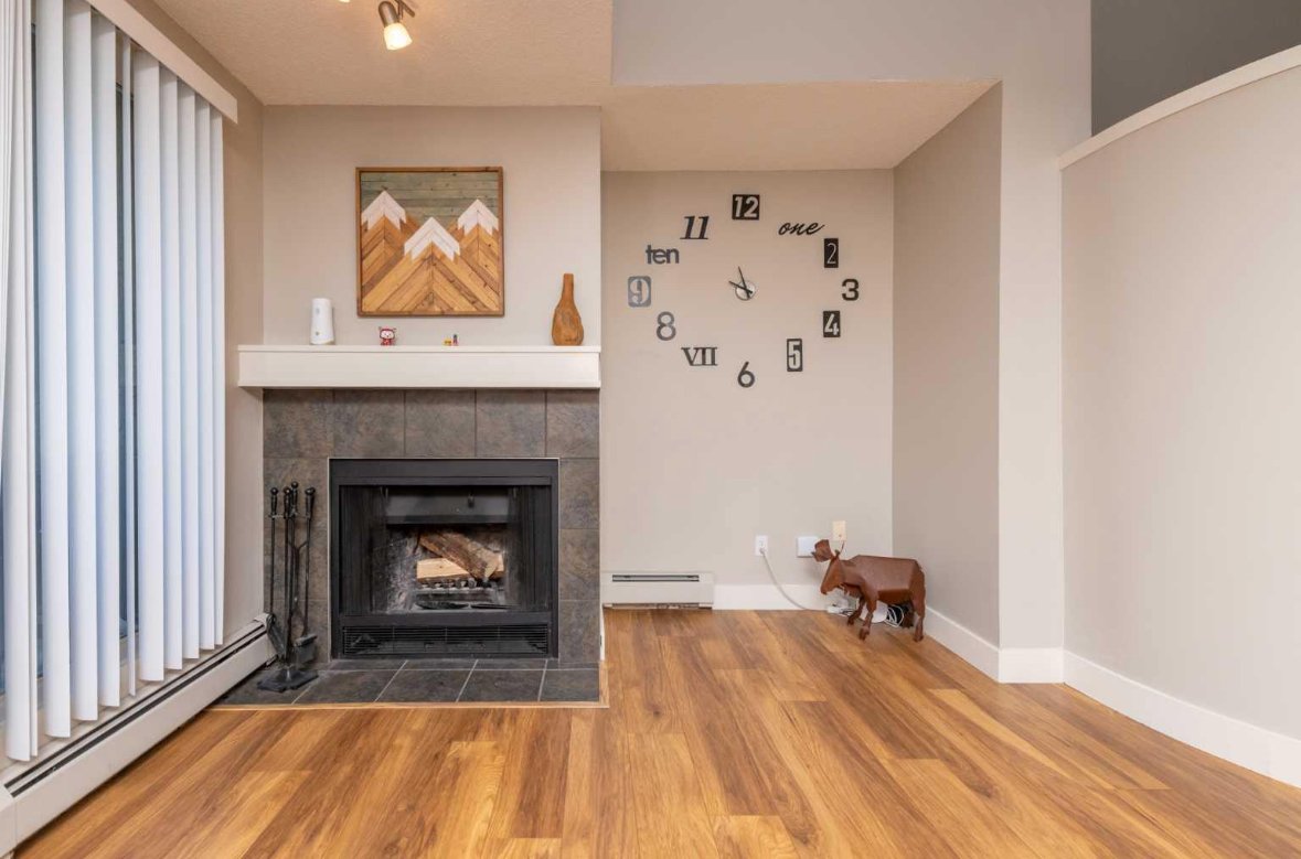 9, 122 Village Heights SW - 1 property image