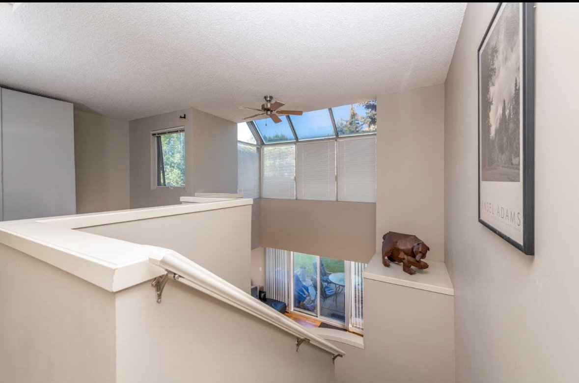 9, 122 Village Heights SW - 1 property image