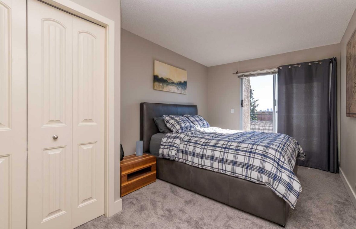 9, 122 Village Heights SW - 1 property image