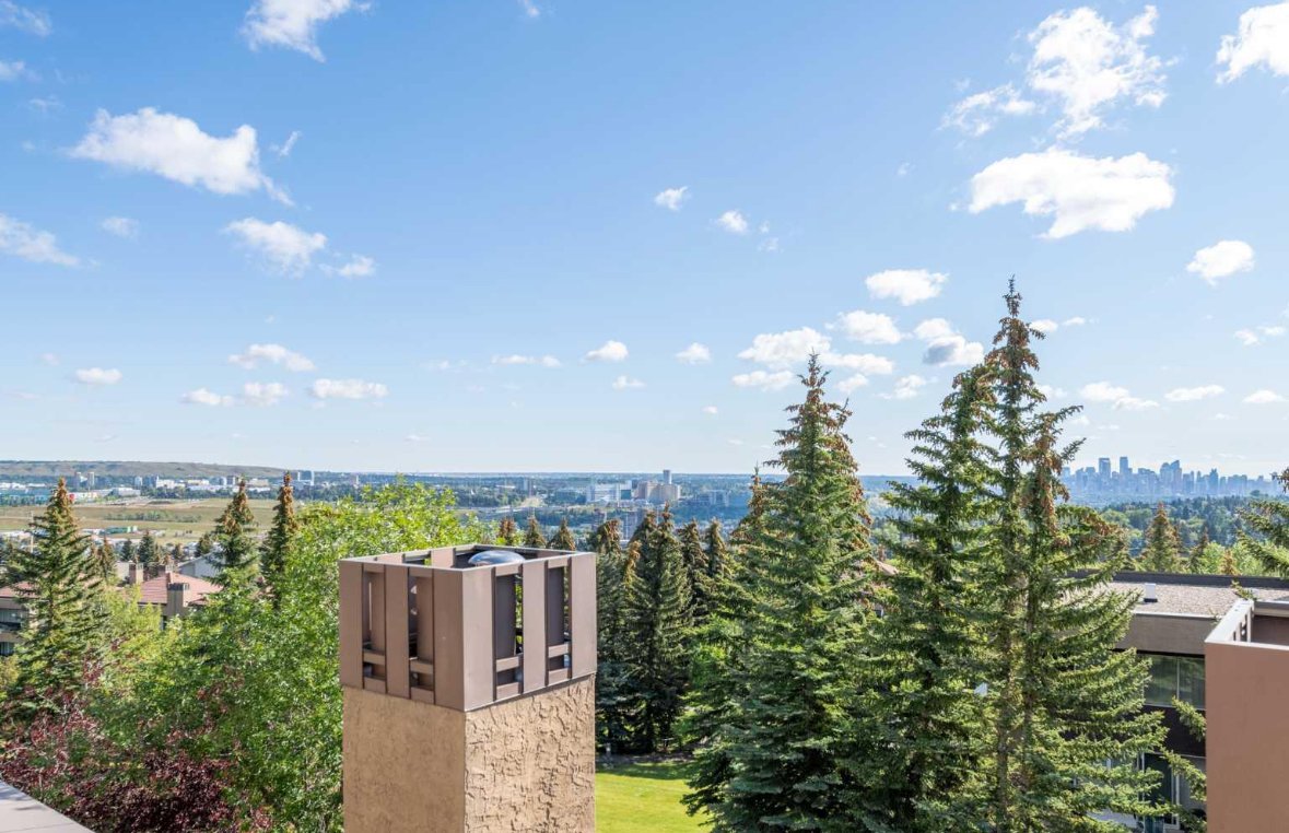 9, 122 Village Heights SW - 1 property image