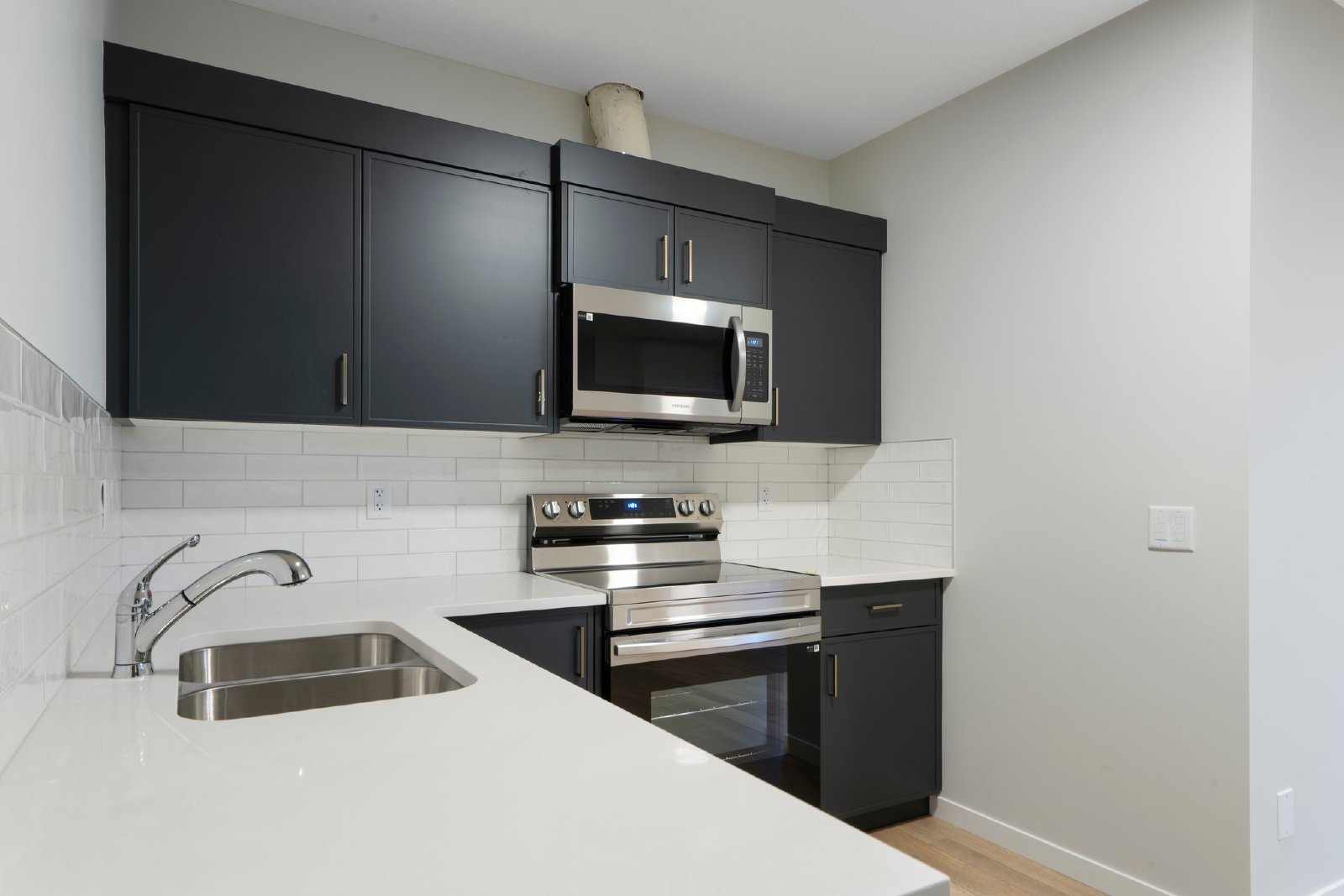 31 Royston Way NW - B property image