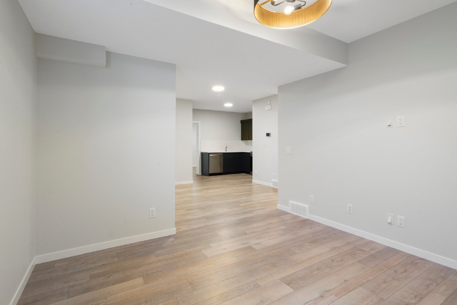 31 Royston Way NW - B property image