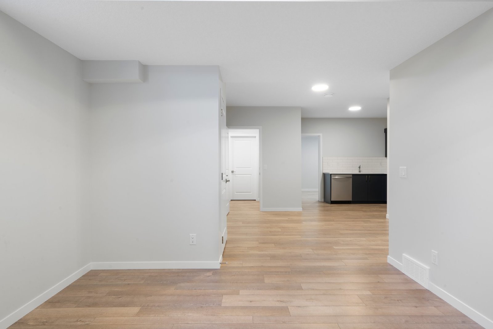 31 Royston Way NW - B property image