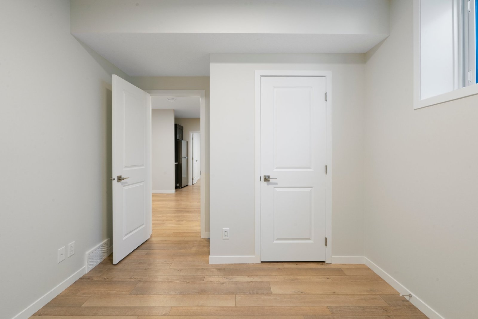 31 Royston Way NW - B property image