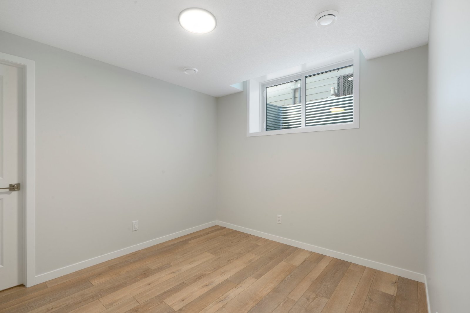 31 Royston Way NW - B property image