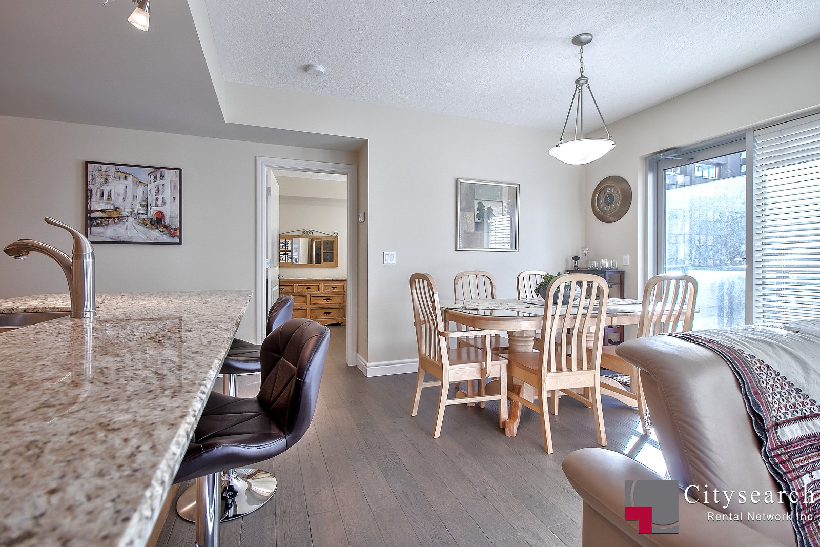 808, 920 - 5 Ave SW - - property image