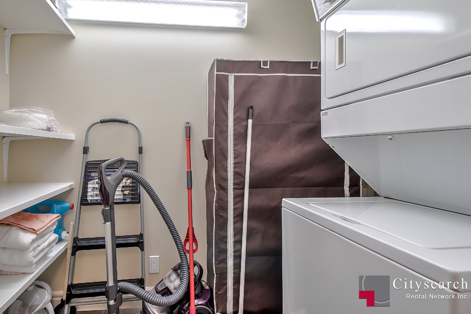 808, 920 - 5 Ave SW - - property image