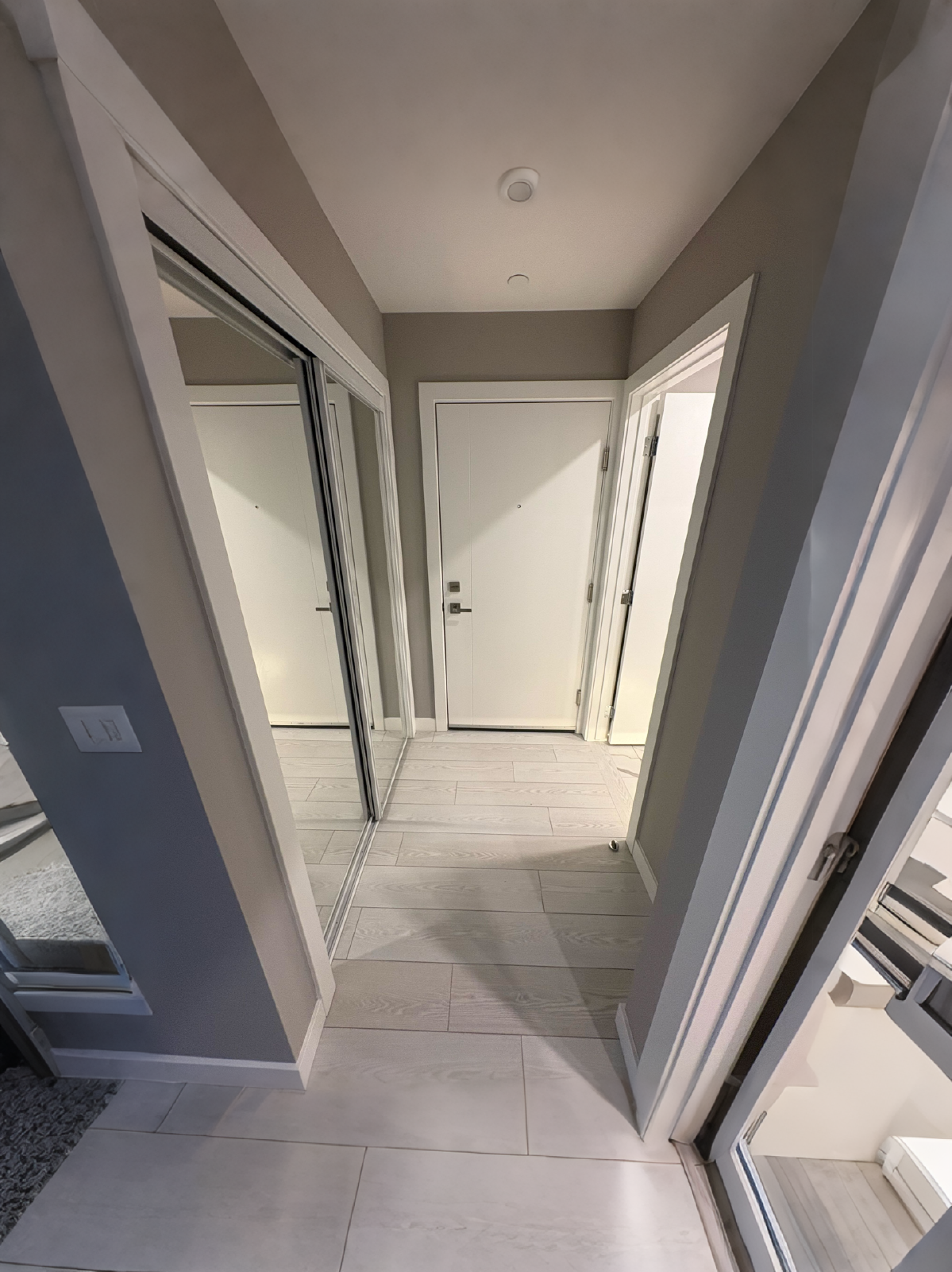 616, 310 15 Avenue SW - 1 property image