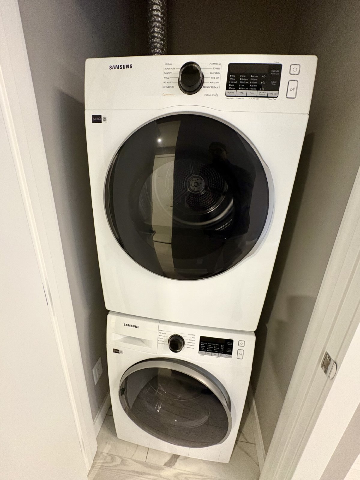 616, 310 15 Avenue SW - 1 property image