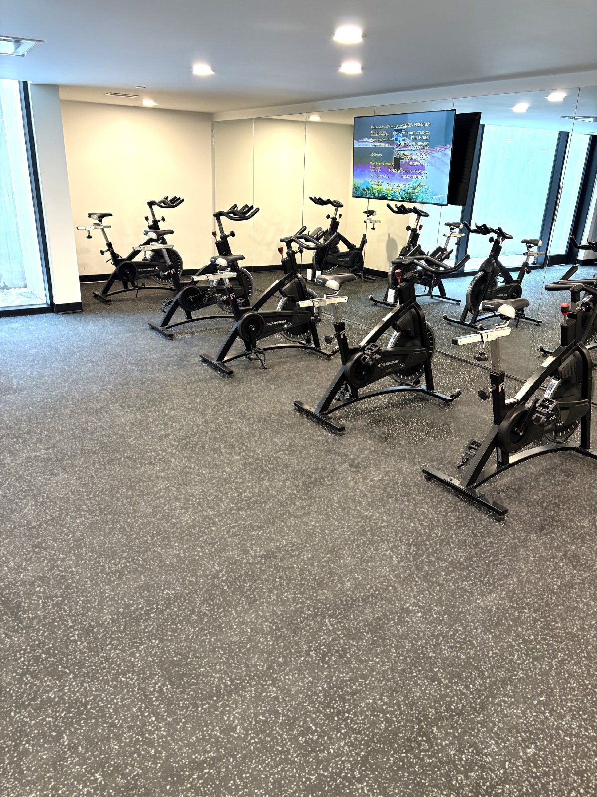 616, 310 15 Avenue SW - 1 property image