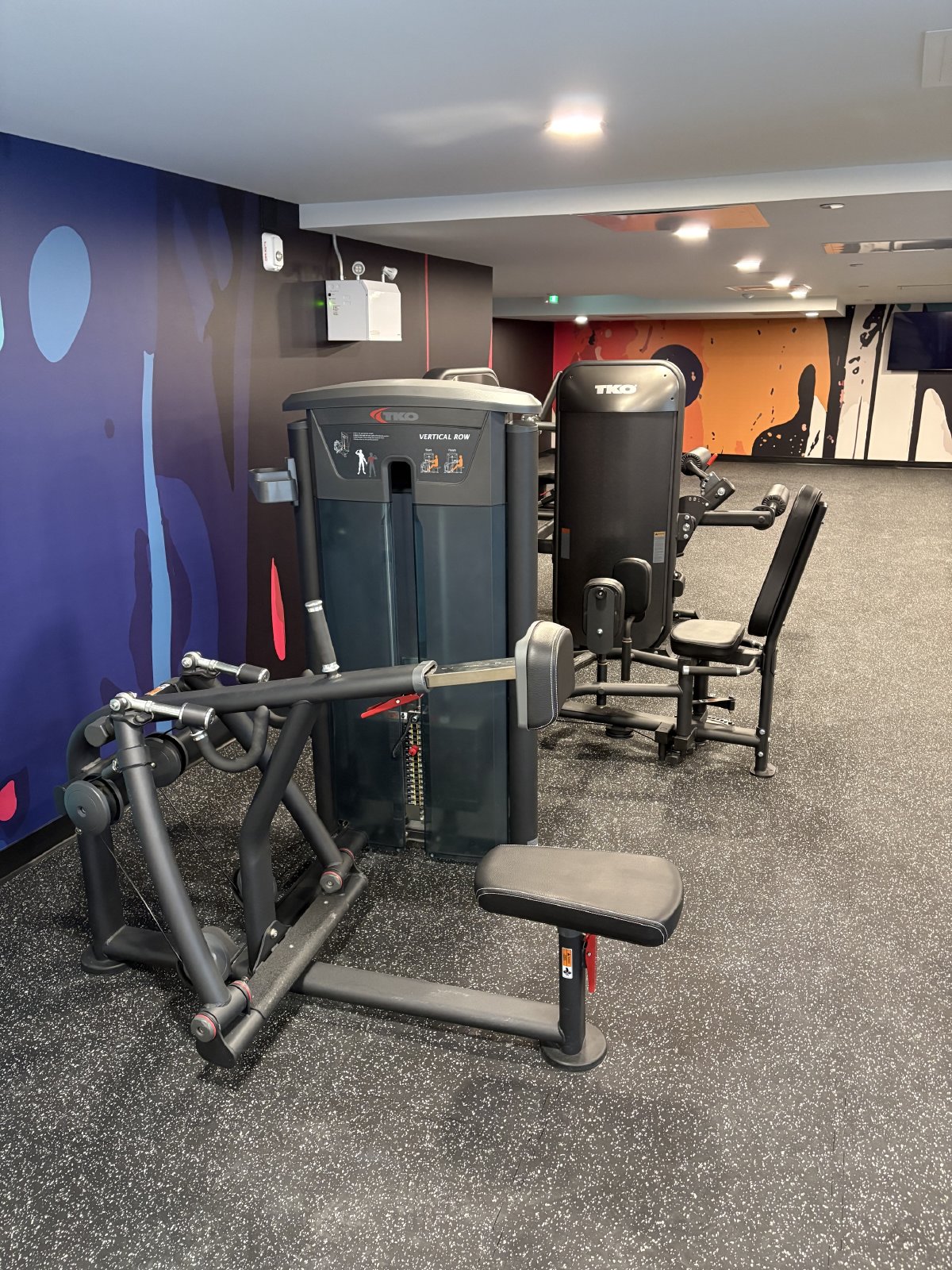 616, 310 15 Avenue SW - 1 property image