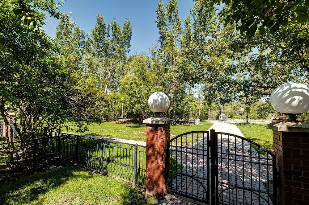 4203, 400 Eau Claire Ave SW - - property image
