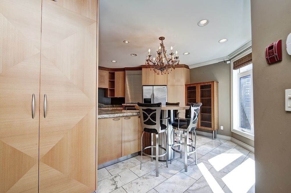 4203, 400 Eau Claire Ave SW - - property image