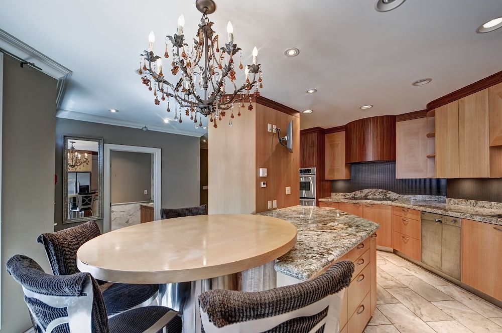 4203, 400 Eau Claire Ave SW - - property image