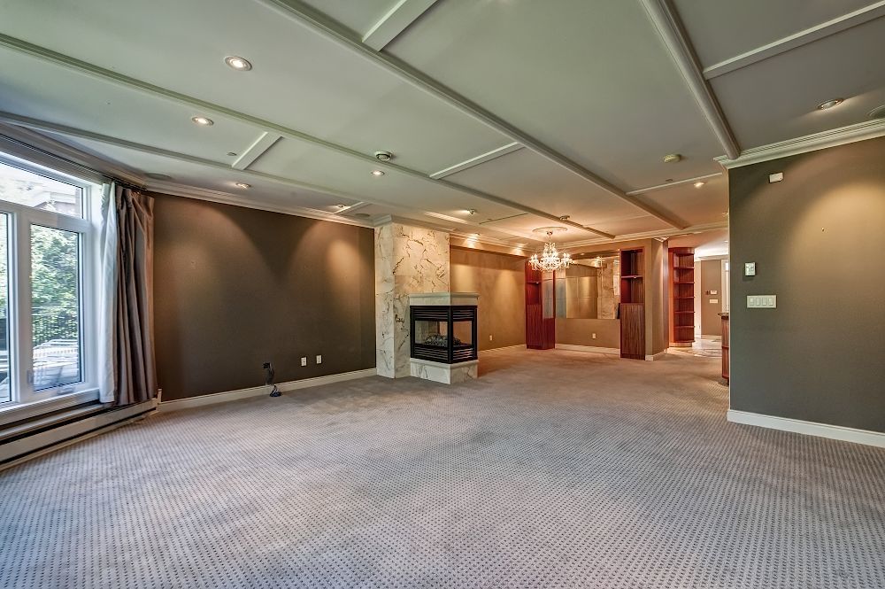 4203, 400 Eau Claire Ave SW - - property image