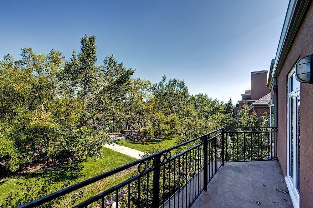 4203, 400 Eau Claire Ave SW - - property image
