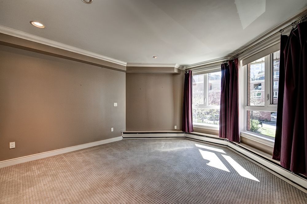 4203, 400 Eau Claire Ave SW - - property image