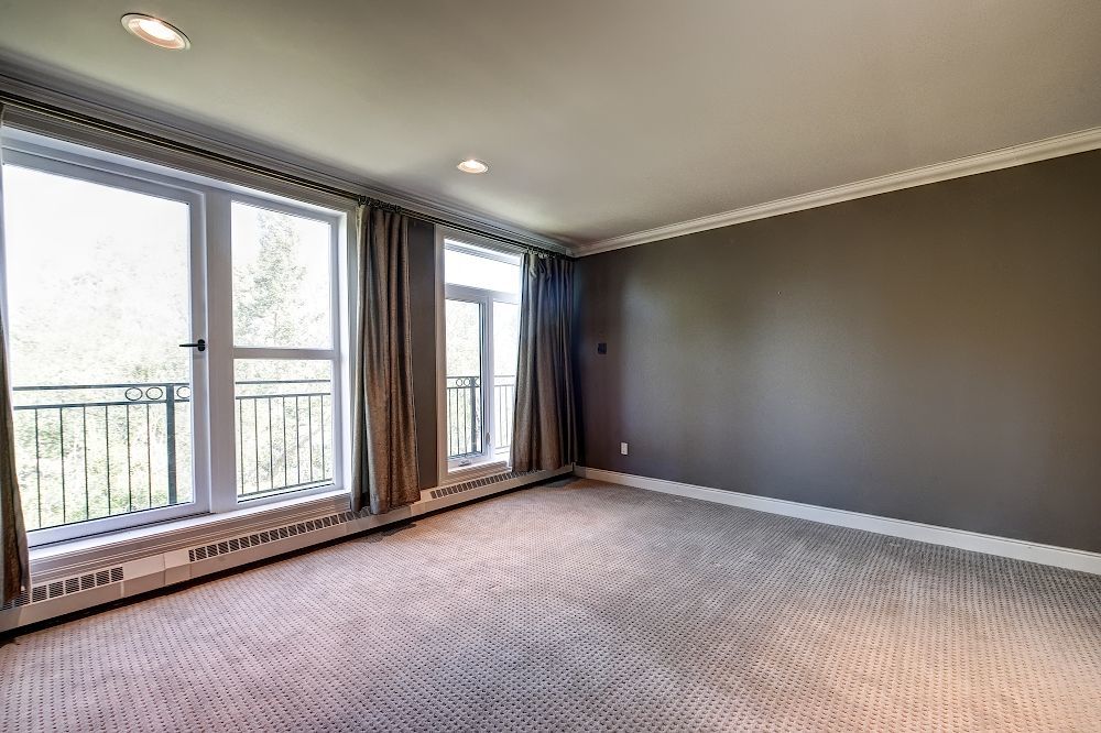 4203, 400 Eau Claire Ave SW - - property image