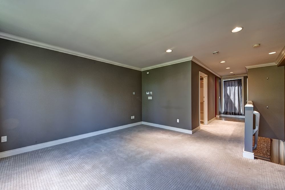 4203, 400 Eau Claire Ave SW - - property image