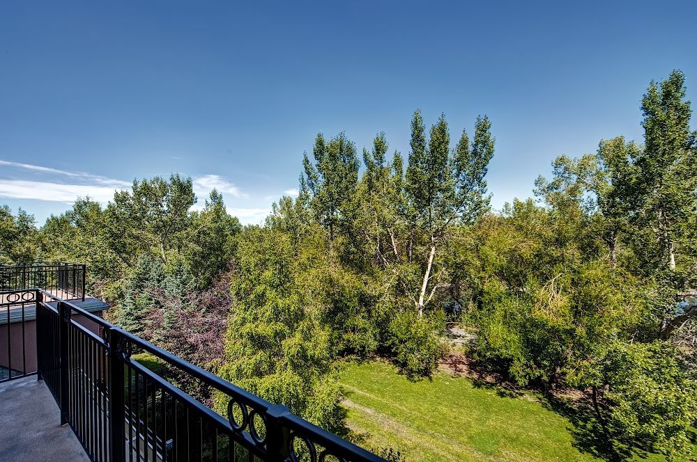 4203, 400 Eau Claire Ave SW - - property image