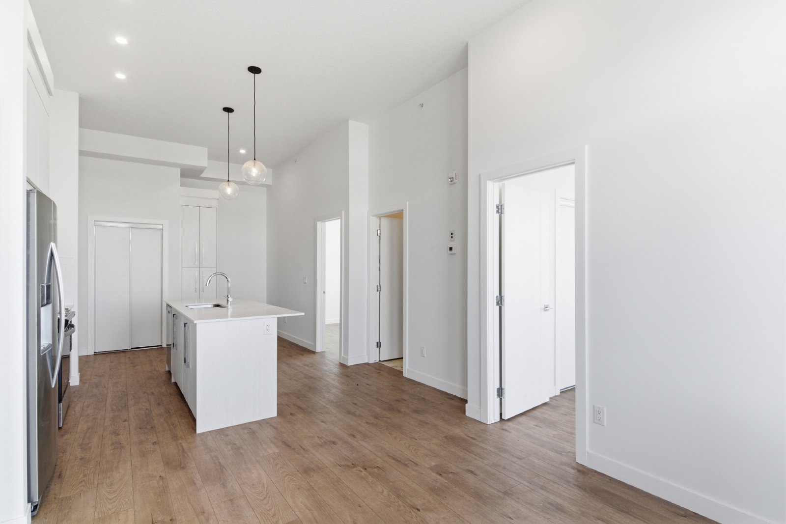 1516, 395 Skyview Parkway NE - 1 property image
