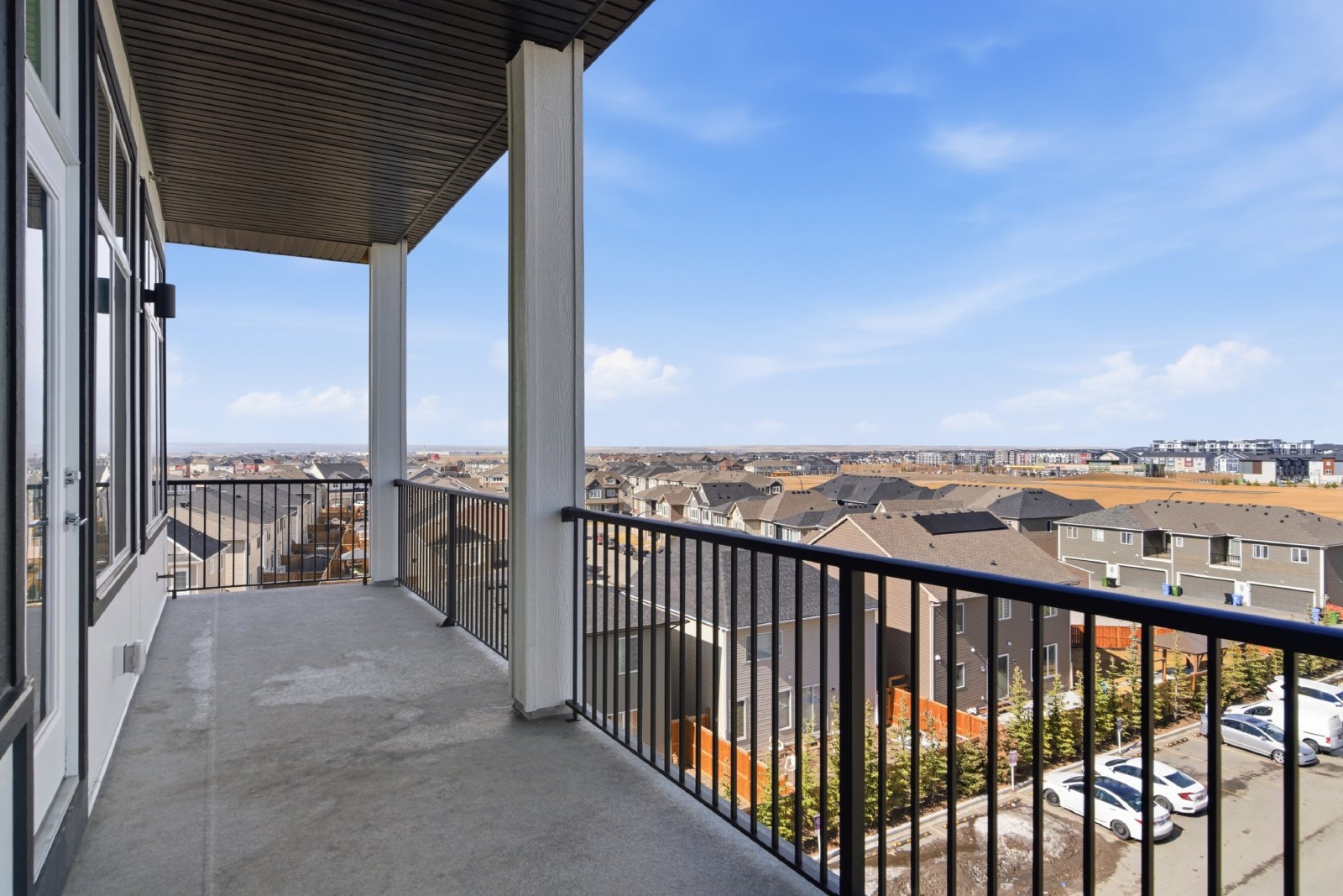 1516, 395 Skyview Parkway NE - 1 property image