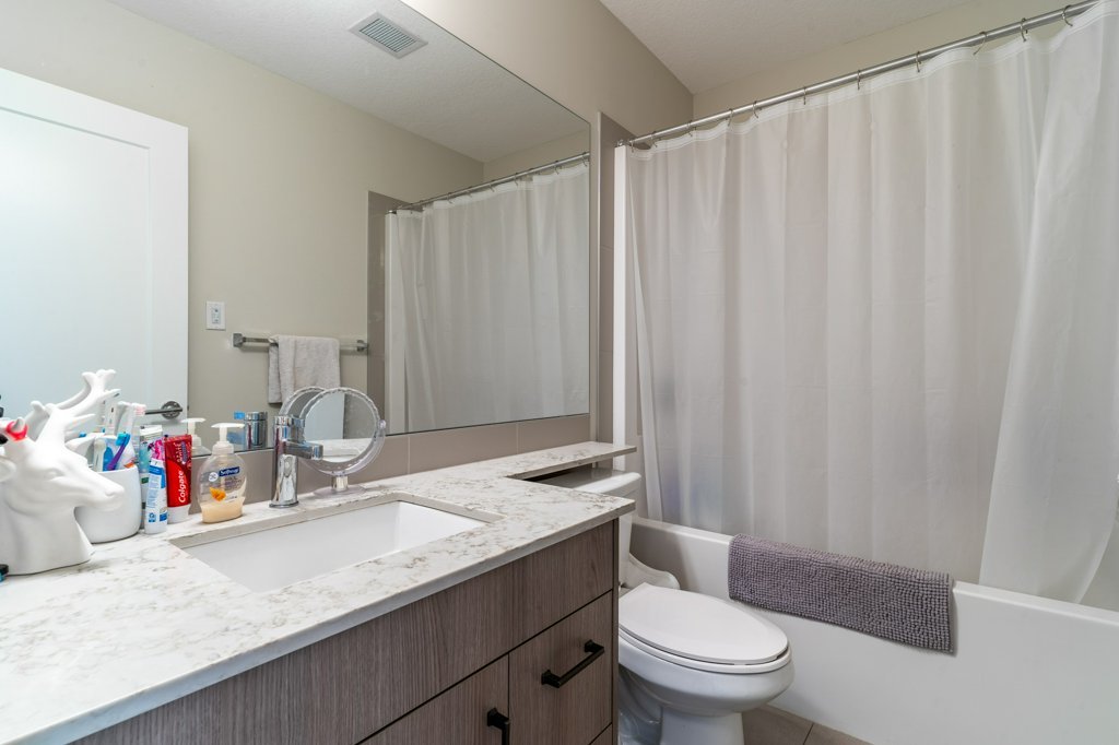 208, 300 Auburn Meadows Common SE - - property image