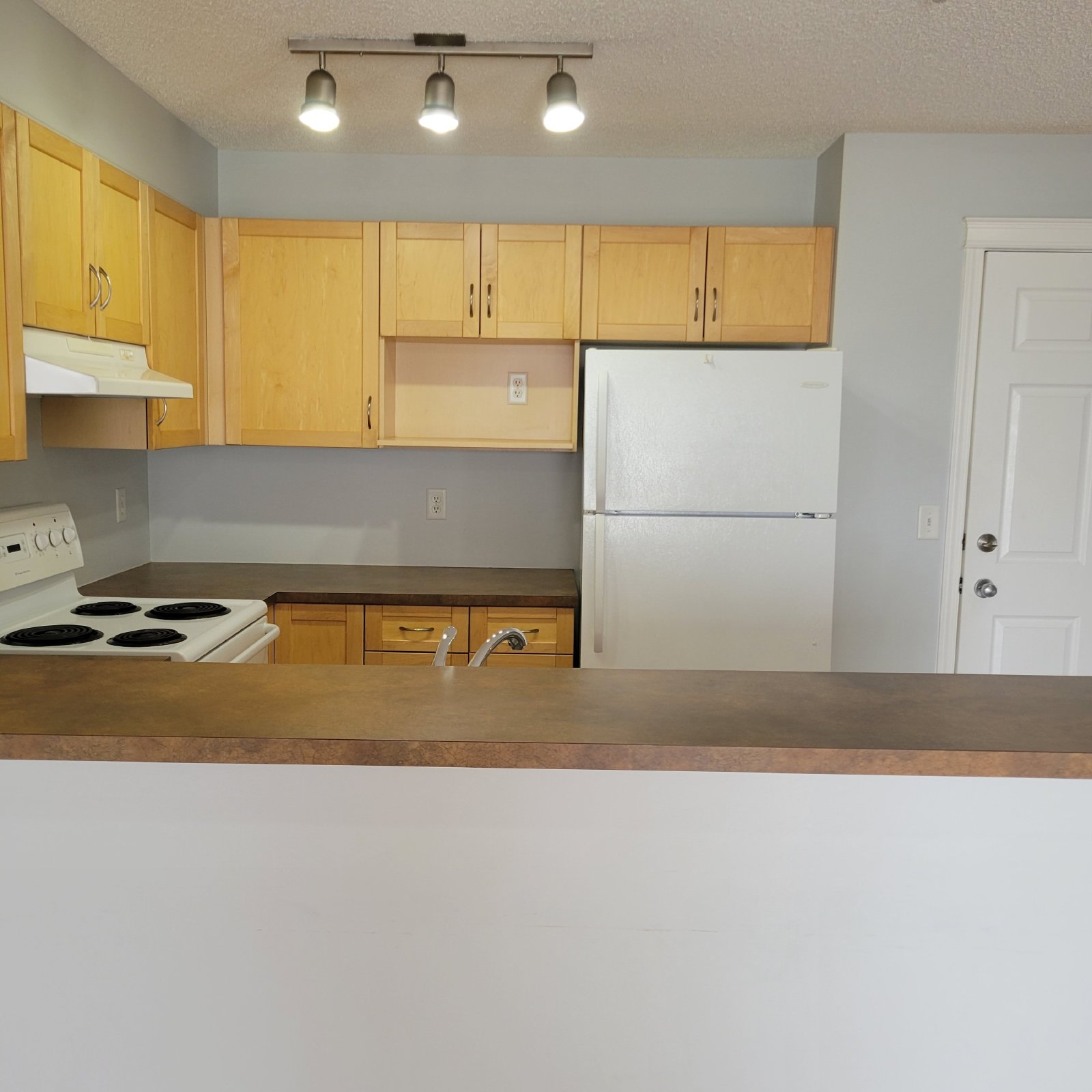 6106, 70 Panamount Drive NW - - property image