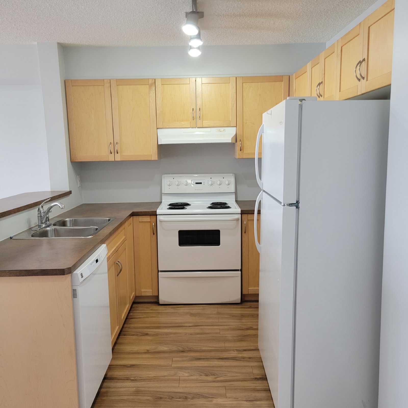 6106, 70 Panamount Drive NW - - property image