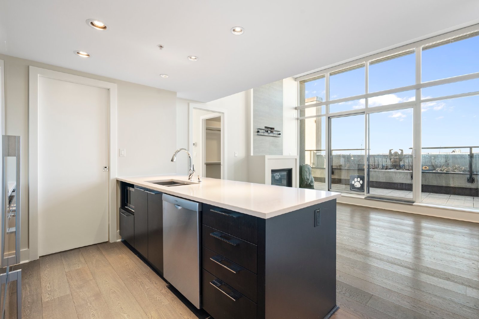3001, 1111 10 Street SW - 1 property image