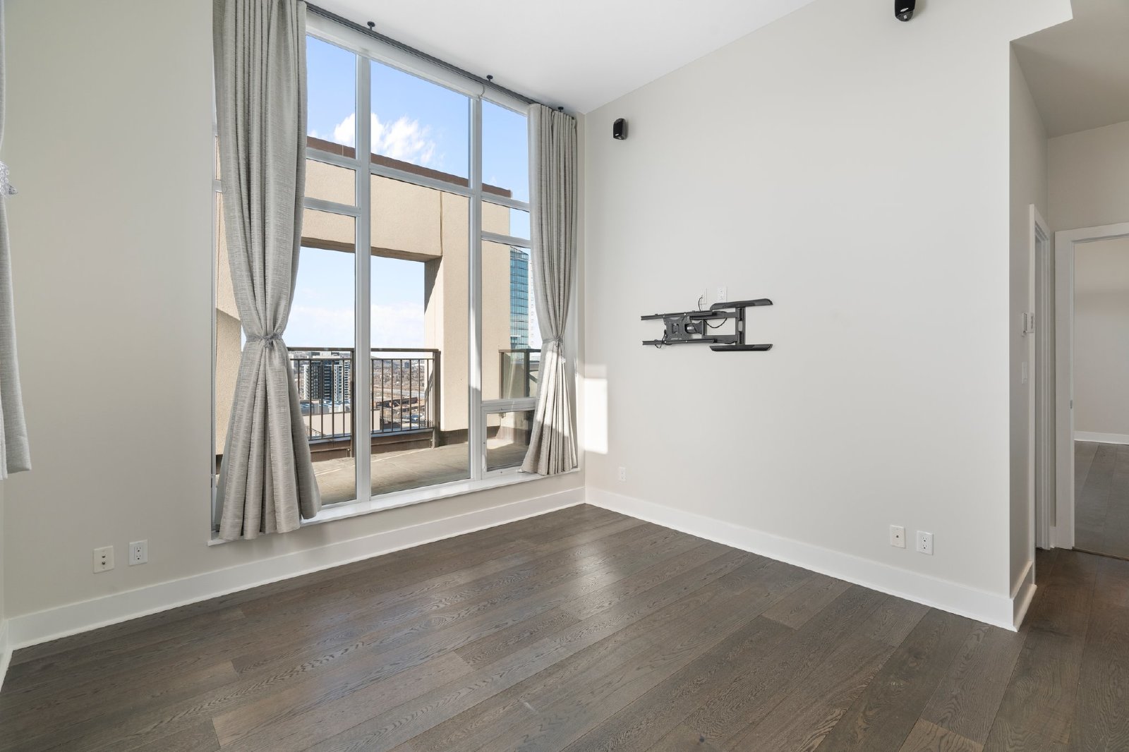 3001, 1111 10 Street SW - 1 property image