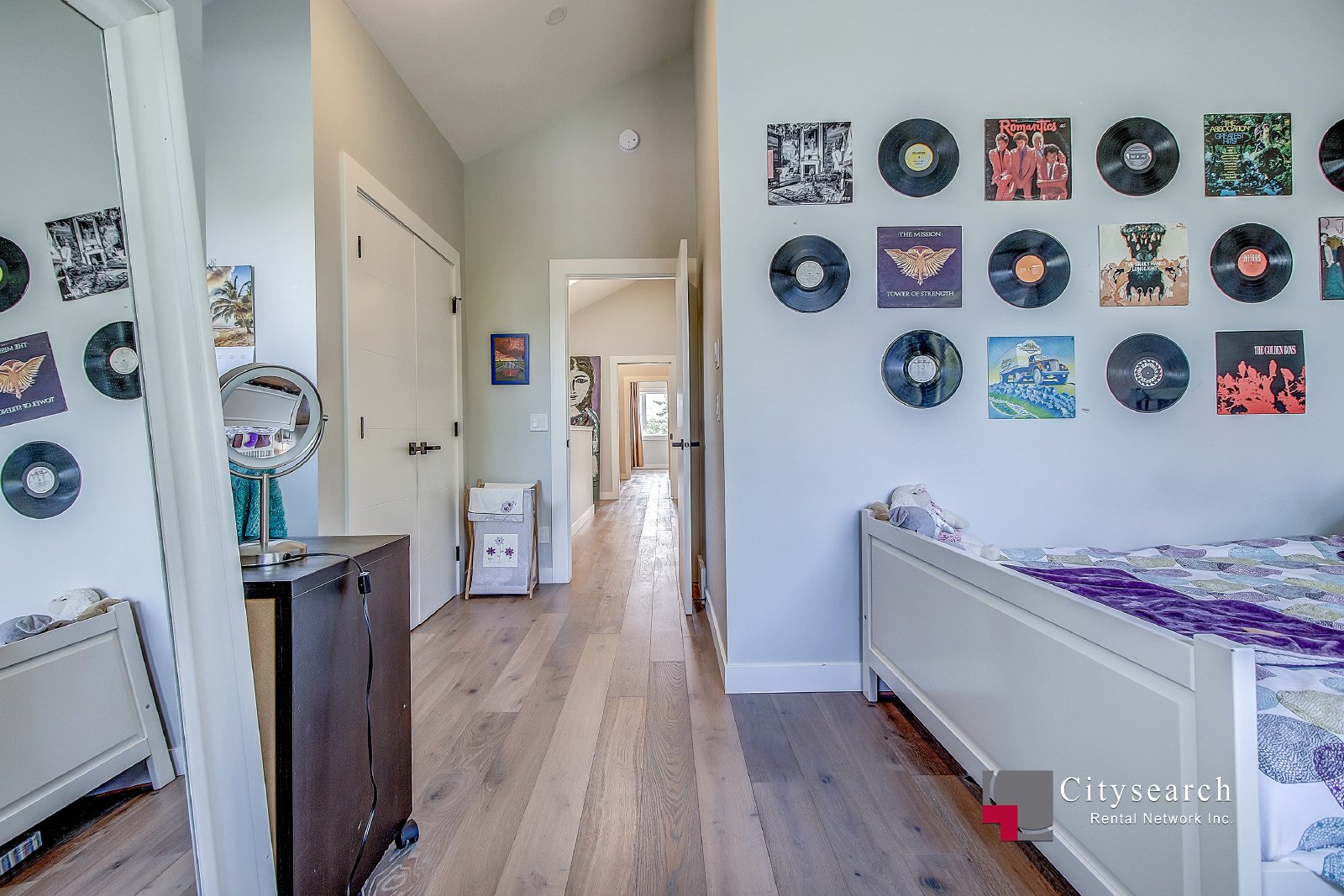 127 38a Ave SW - NR - - property image