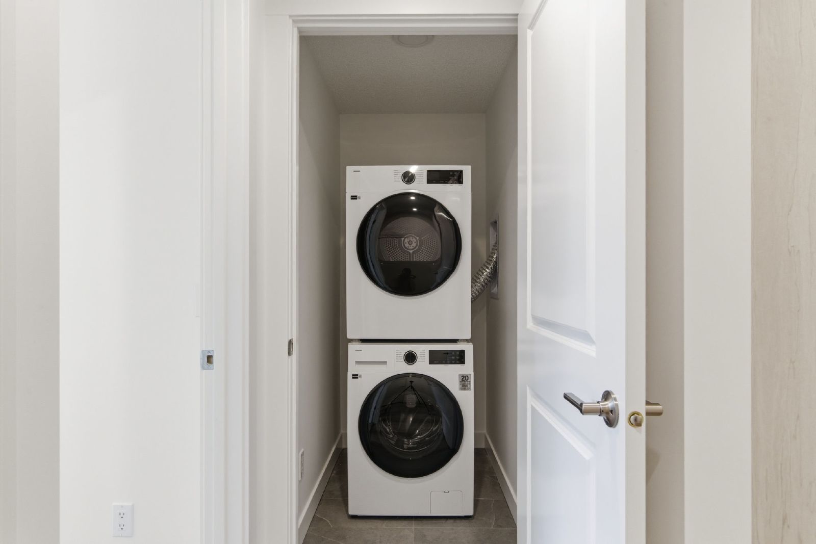 181 Setonstone Green SE - B property image