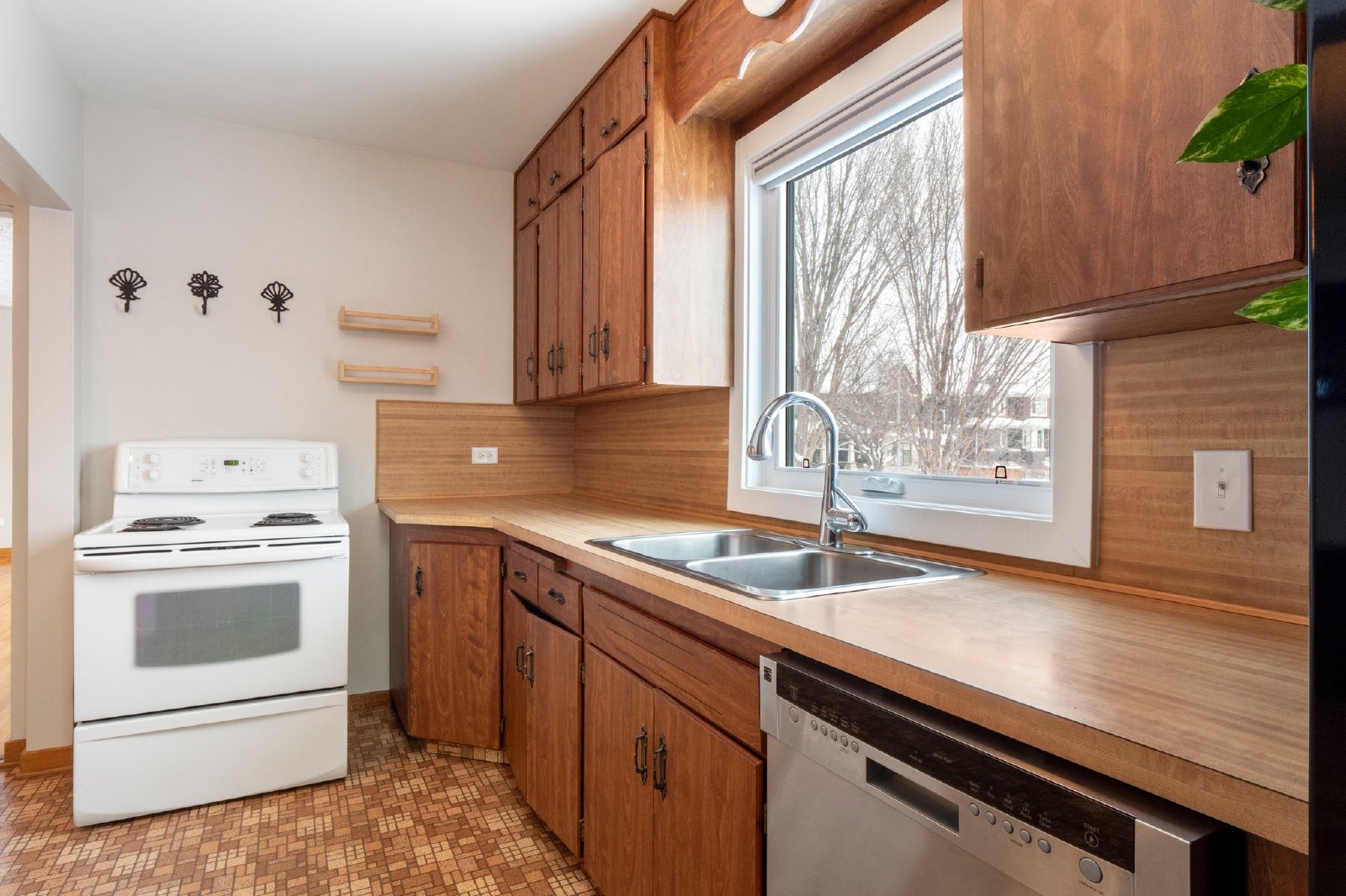 1243 Richland Rd NE -NR - - property image