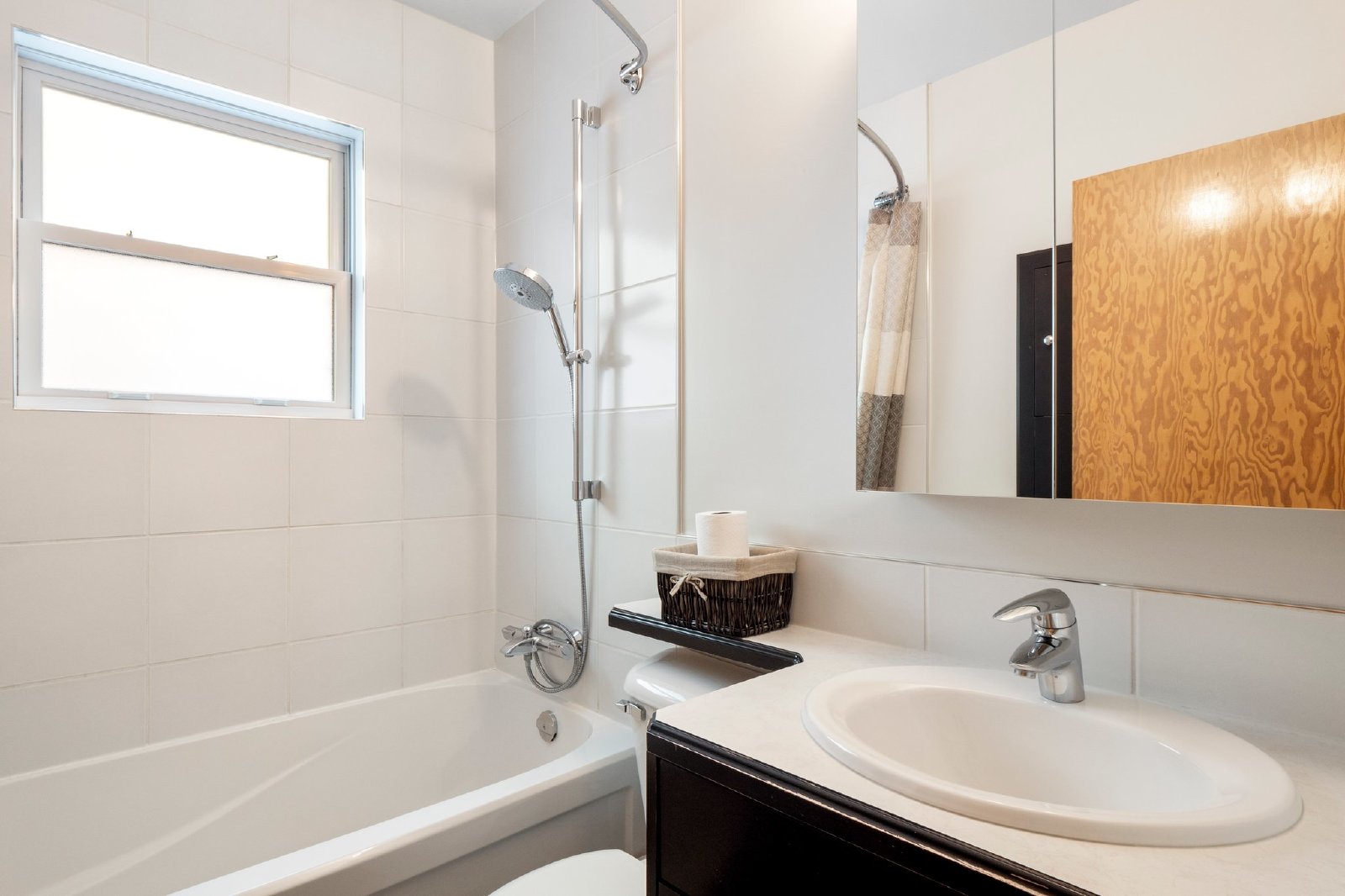 1243 Richland Rd NE -NR - - property image